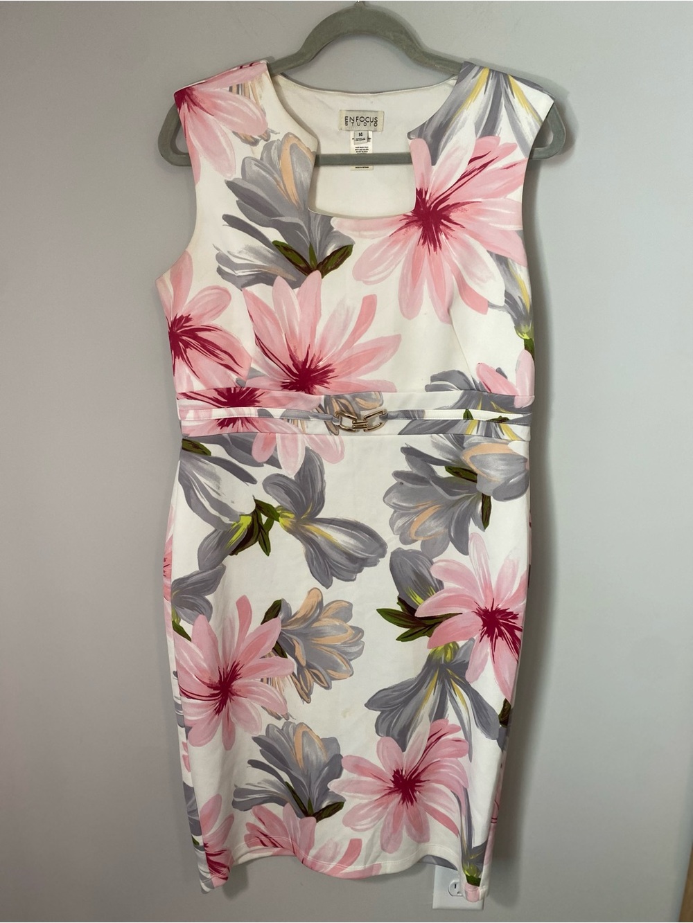 Enfocus Studio White Floral Sheath Dress with Pink & Gray Blooms